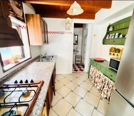 Casa Deledda Szálloda *